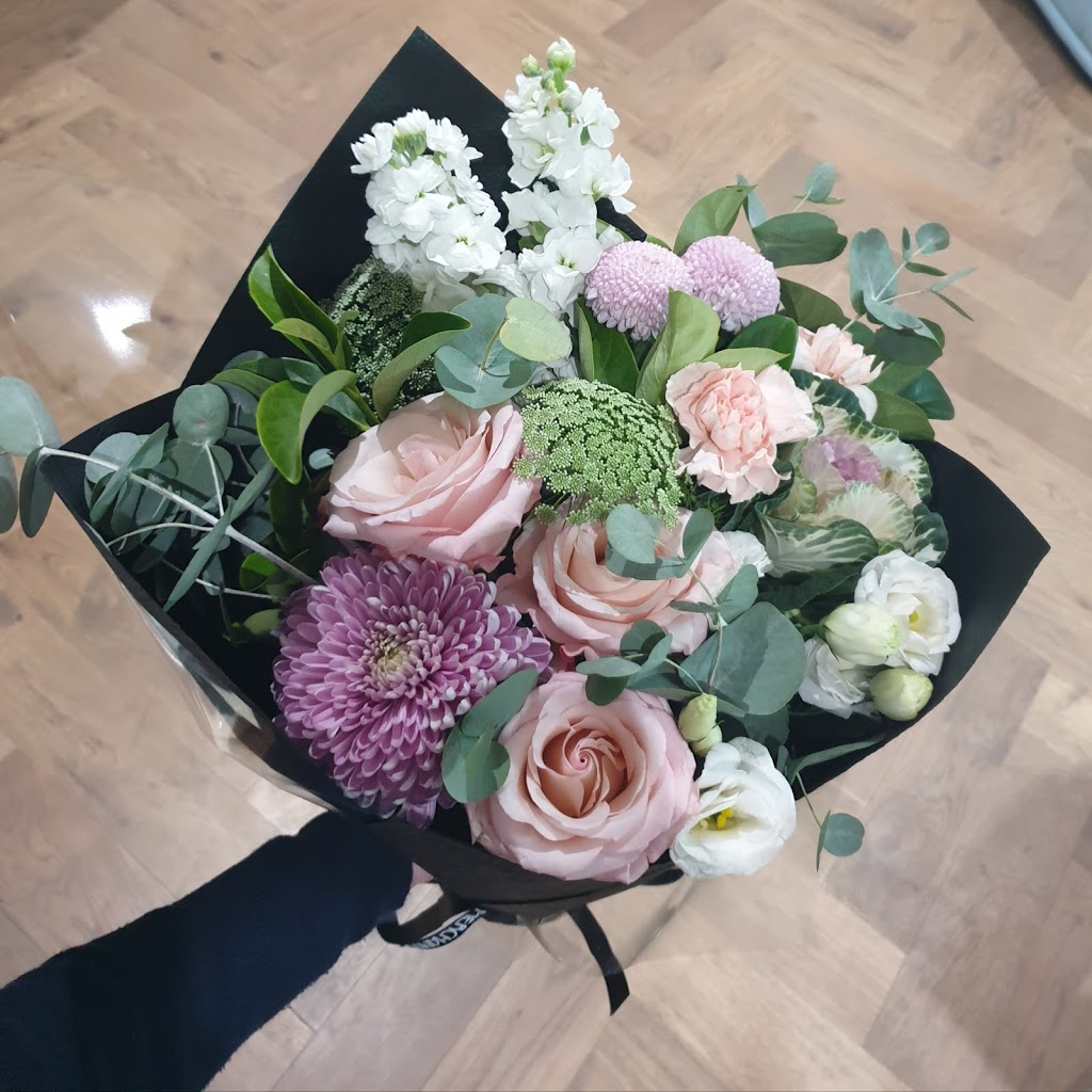 Flower Merchants North Rocks | florist | Shop 80, North Rocks Shopping Centre, 328 - 336 N Rocks Rd, North Rocks NSW 2151, Australia | 0298710044 OR +61 2 9871 0044