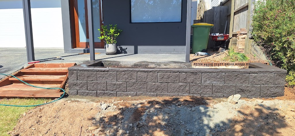 Sharmaz Landscaping | 71 Belvedere Dr, Spring Mountain QLD 4300, Australia | Phone: 0412 806 690