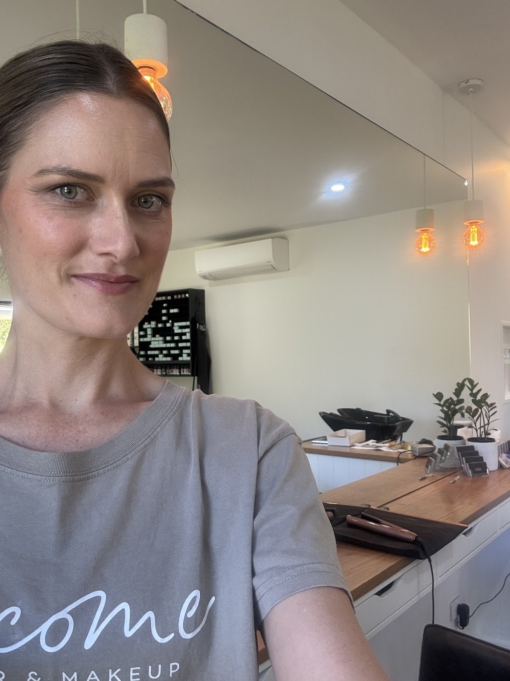 Become hair and makeup | 14 Forest Cl, Boambee NSW 2450, Australia | Phone: 0432 246 507