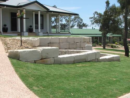 Rock Retaining Walls - Tamborine Builders | 97 Palomino Rd, Tamborine QLD 4270, Australia | Phone: 0432 281 075