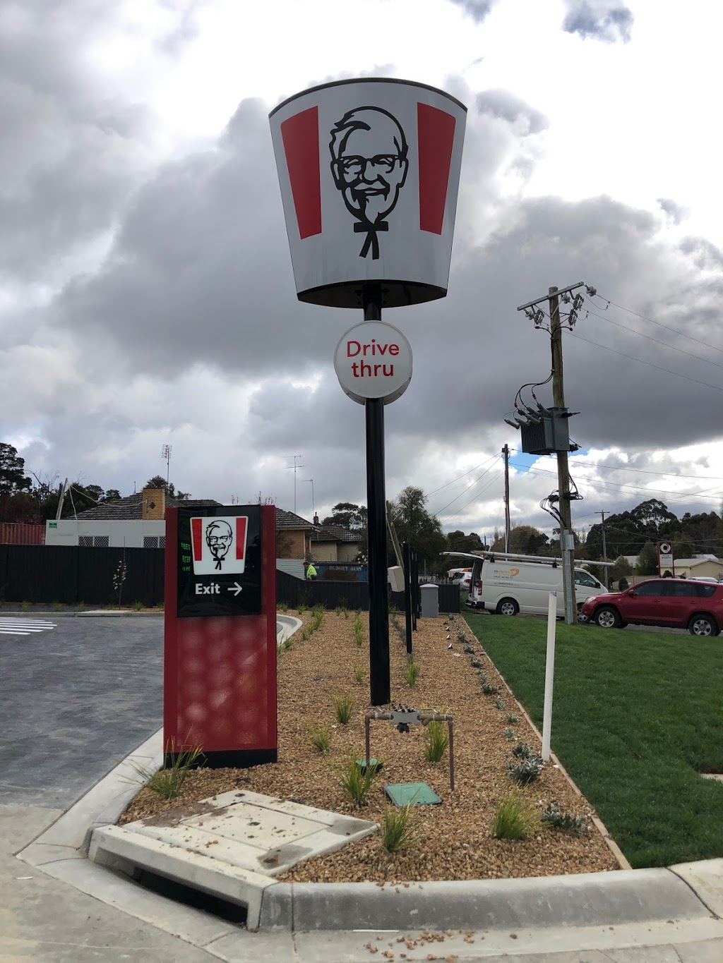 KFC Canadian | 728-736 Geelong Rd, Canadian VIC 3350, Australia | Phone: 0477 123 511