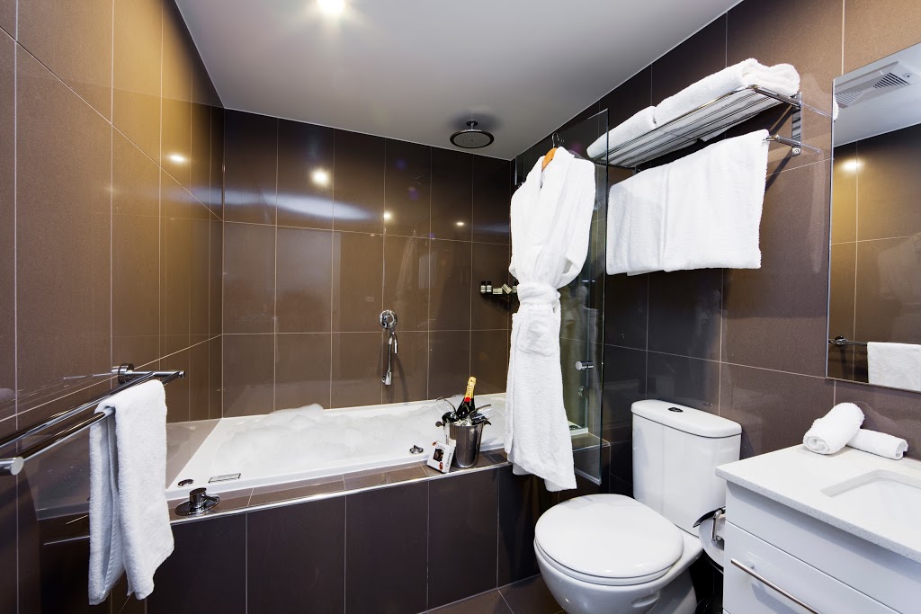 Adina Serviced Apartments Canberra Dickson (formerly Aria Hotel  | lodging | 45 Dooring St, Dickson ACT 2602, Australia | 0262797000 OR +61 2 6279 7000