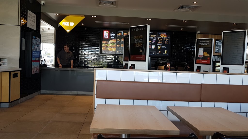 McDonald’s Yarrabilba | cafe | 43/35 Yarrabilba Dr, Yarrabilba QLD 4207, Australia | 0755498100 OR +61 7 5549 8100