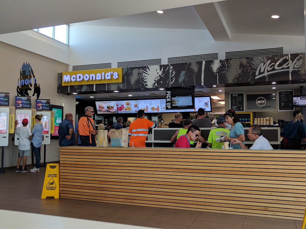 McDonalds Rockbank Outbound | cafe | 1789 Western Fwy, Rockbank VIC 3335, Australia | 0397471613 OR +61 3 9747 1613