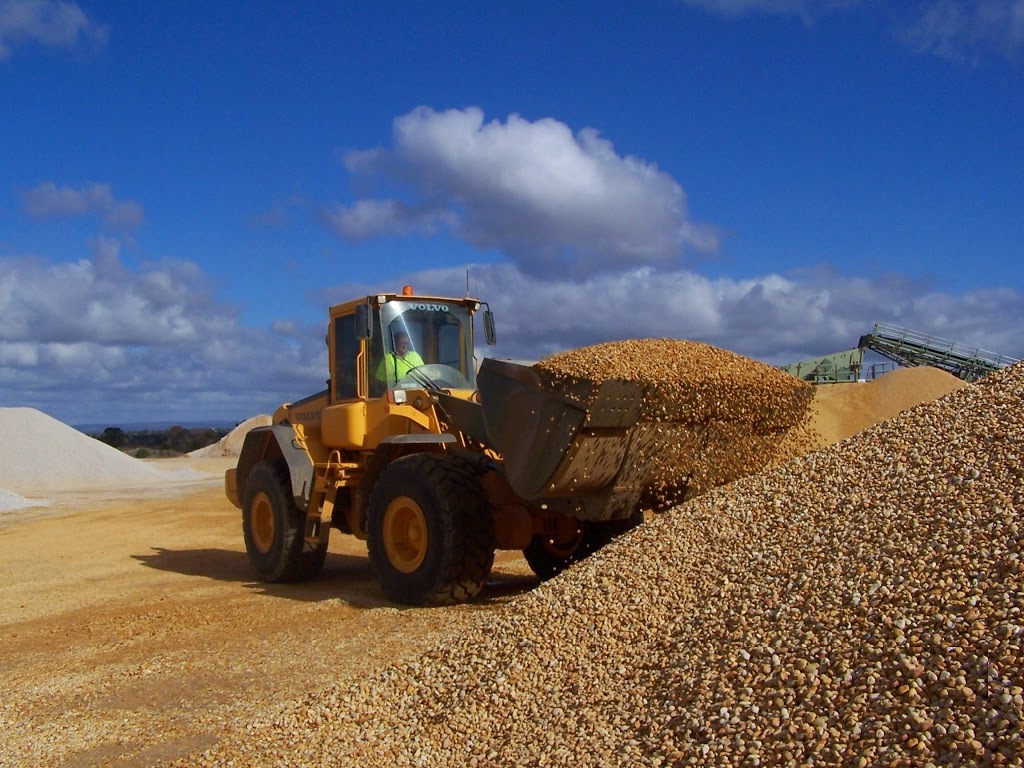 Benedict Sands Cowra Quartz | 256 Glenlogan Rd, Cowra NSW 2794, Australia | Phone: (02) 6341 3888