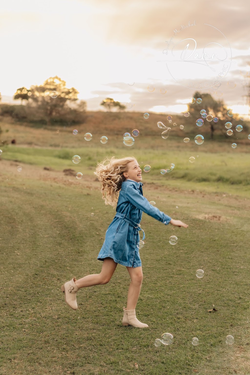 DAMN Photographic | 117 Alexandria Rd, Alexandra QLD 4740, Australia | Phone: 0400 162 090