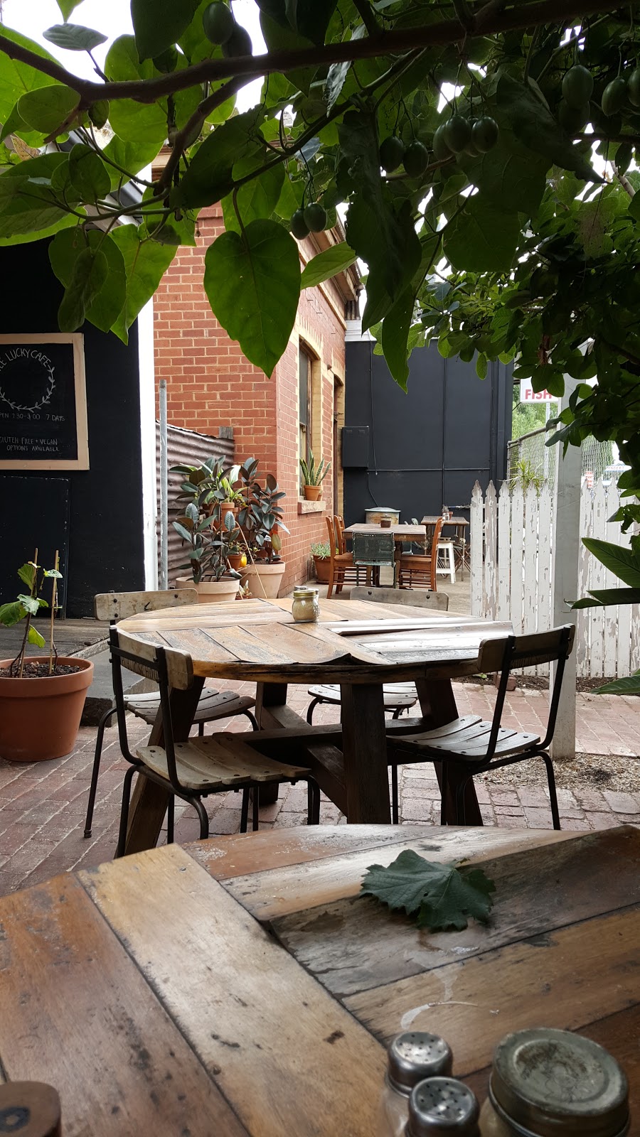 Little Lucky Cafe | 3 Grant St, Bacchus Marsh VIC 3340, Australia | Phone: 0497 047 607