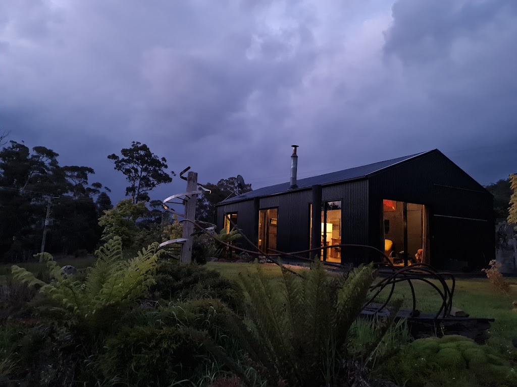 Ripples Art Farm | lodging | 404 Cygnet Coast Rd, Petcheys Bay TAS 7109, Australia | 0438561468 OR +61 438 561 468