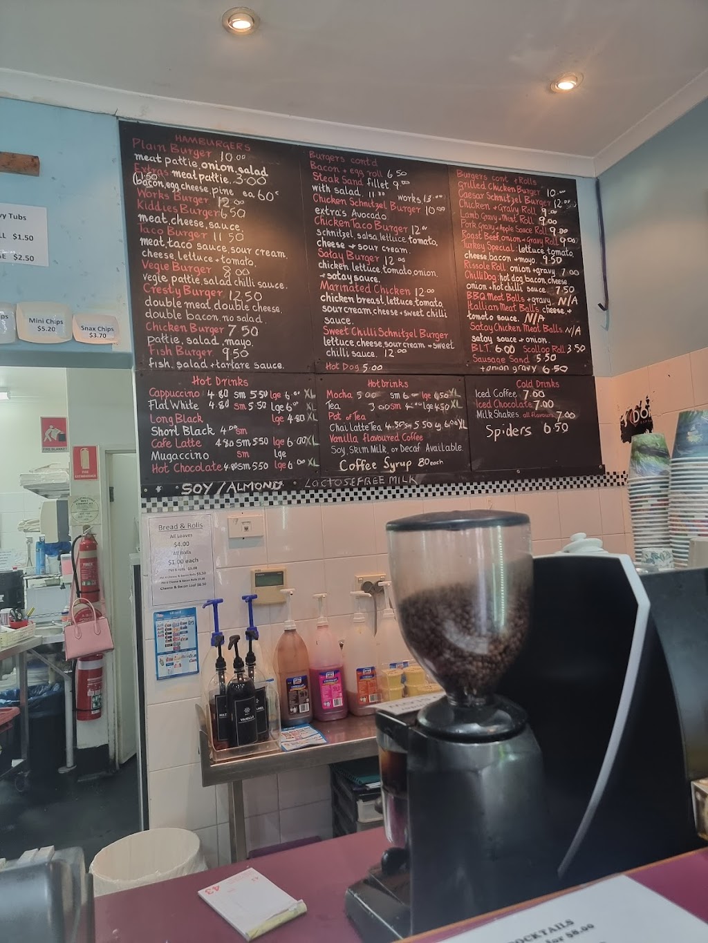 Cresthaven Takeaway & Deli | Shop 7/161 Cresthaven Ave, Bateau Bay NSW 2261, Australia | Phone: 0474 529 502