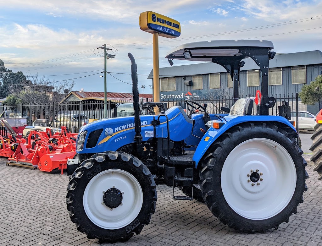 Camden Machinery & Tractors | 33 Edward St, Camden NSW 2570, Australia | Phone: (02) 4655 9541