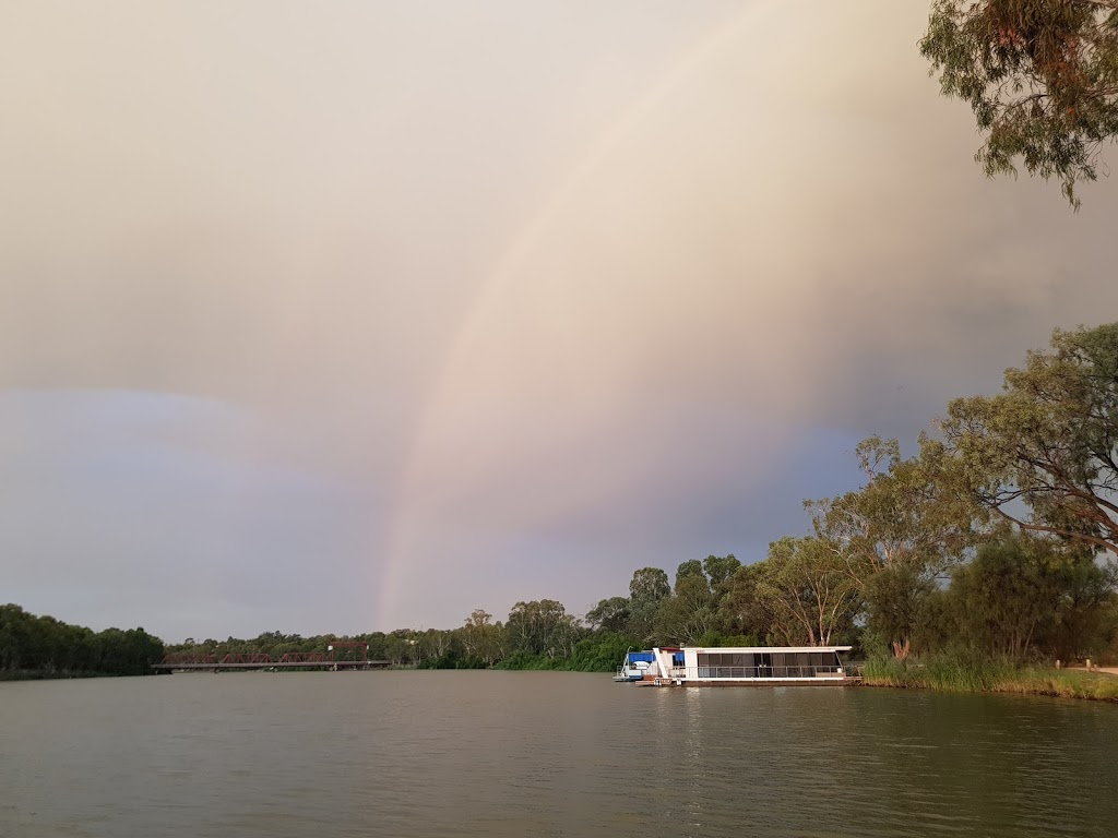 River Murray Houseboats | lodging | Lock 5 Rd, Paringa SA 5340, Australia | 0427899102 OR +61 427 899 102