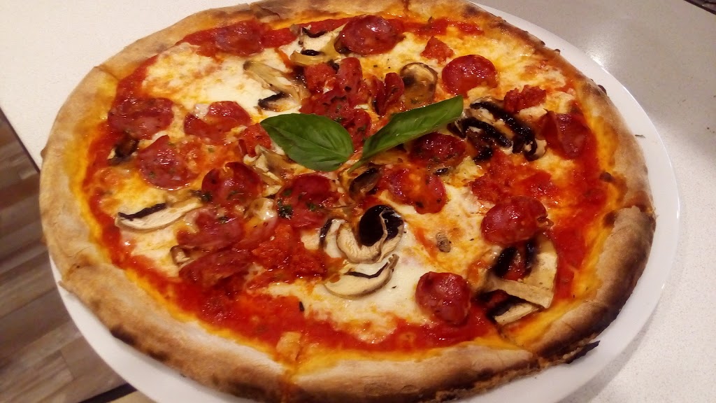 Pizzeria Divina | meal takeaway | 60A Lime Ave, Mildura VIC 3500, Australia | 0350213106 OR +61 3 5021 3106