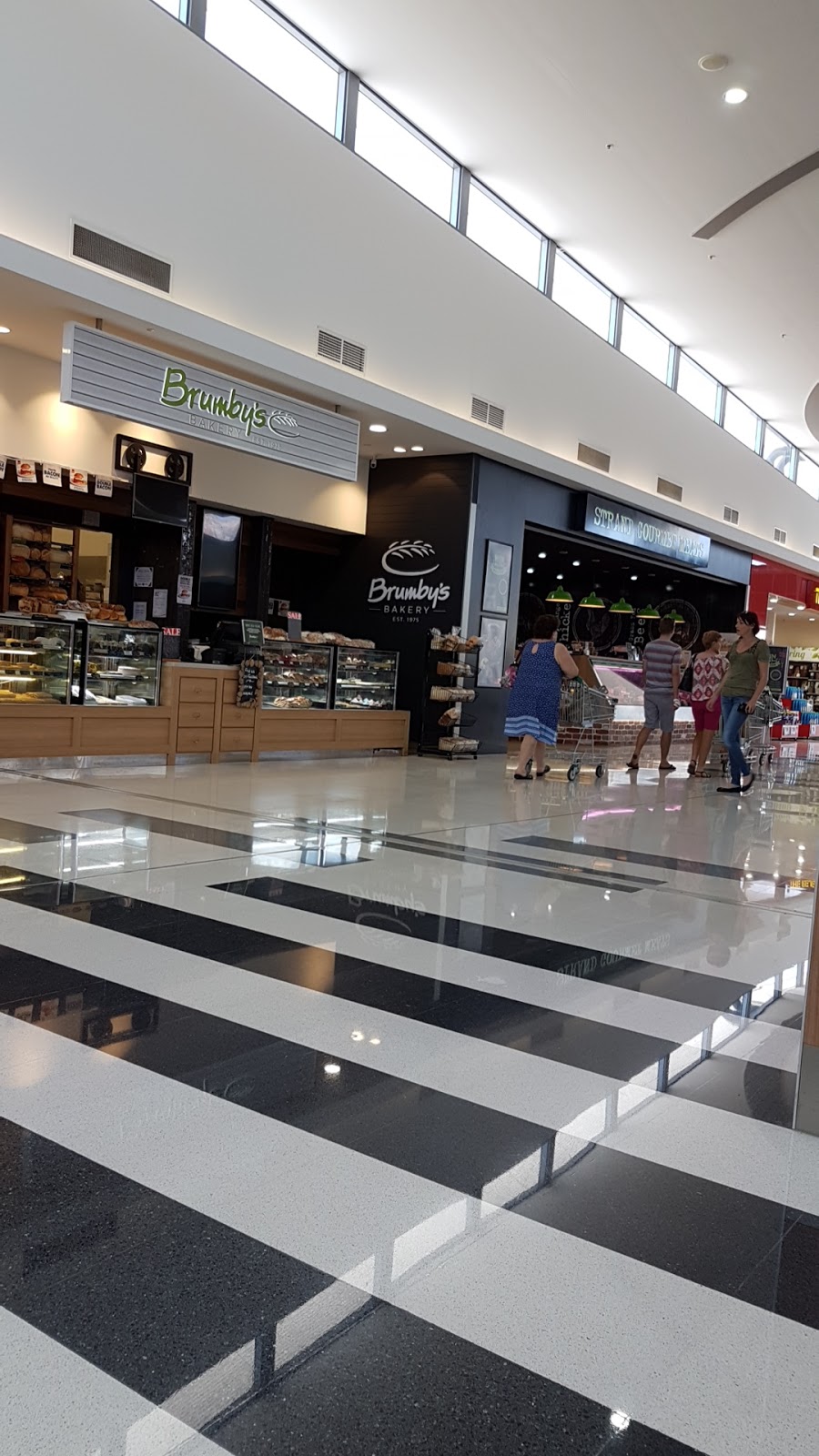 Woolworths Fairfield Central 2 30 Lakeside Dr Waterfront Parade 