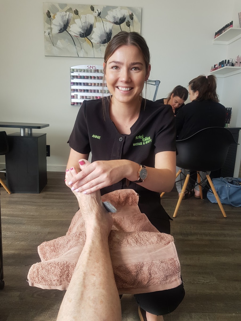 Total Bliss Massage and Beauty | beauty salon | 344-354 Cressy St, Deniliquin NSW 2710, Australia | 0358813727 OR +61 3 5881 3727