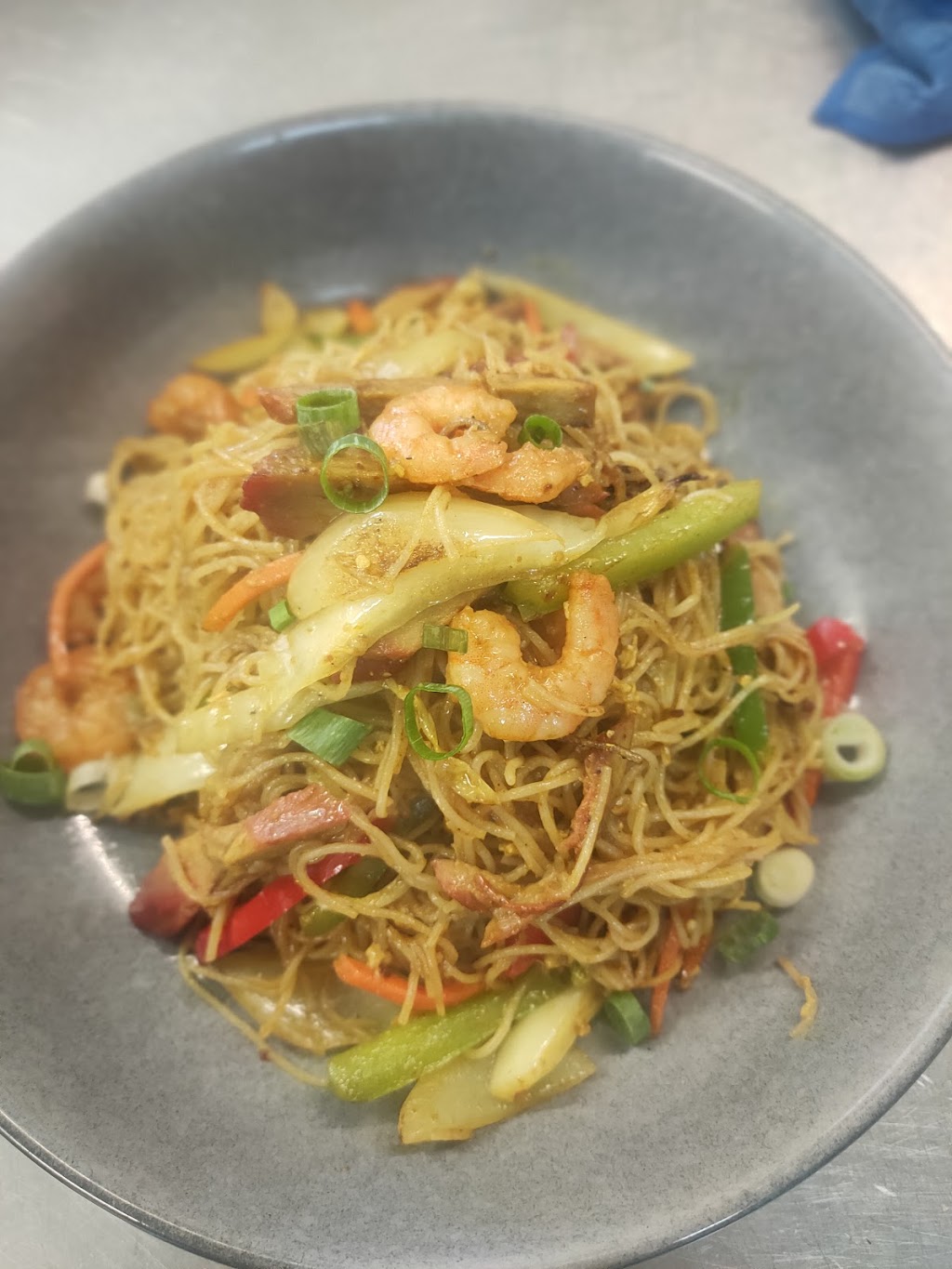 The Wolves Eatery | 2 Compton St, North Lambton NSW 2299, Australia | Phone: 0405 075 561