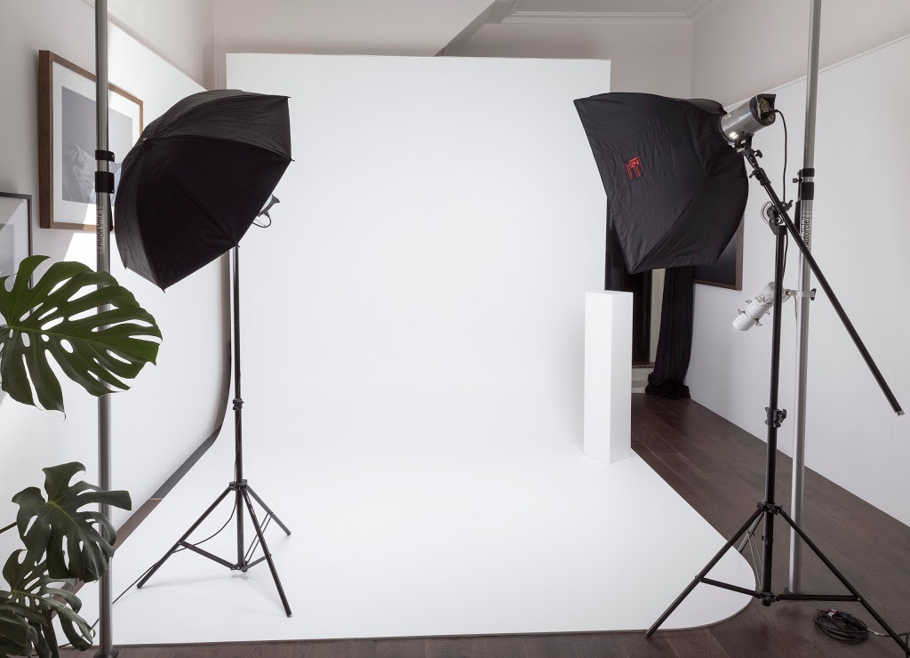 The Woods Photography Studio | 122 Hoddle St, Abbotsford VIC 3067, Australia | Phone: 0423 463 221