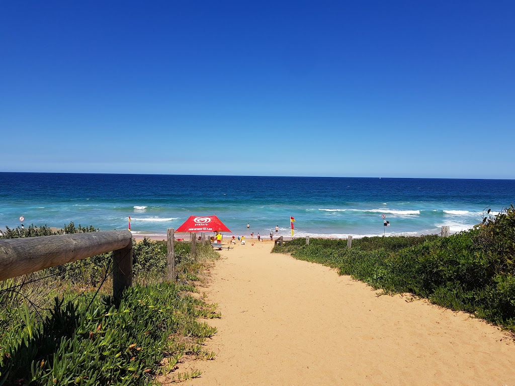 North Palm Beach Surf Lifesaving Club | 1193 Barrenjoey Road located inside Governor Phillip Park, Palm Beach NSW 2108, Australia | Phone: (02) 9974 1224