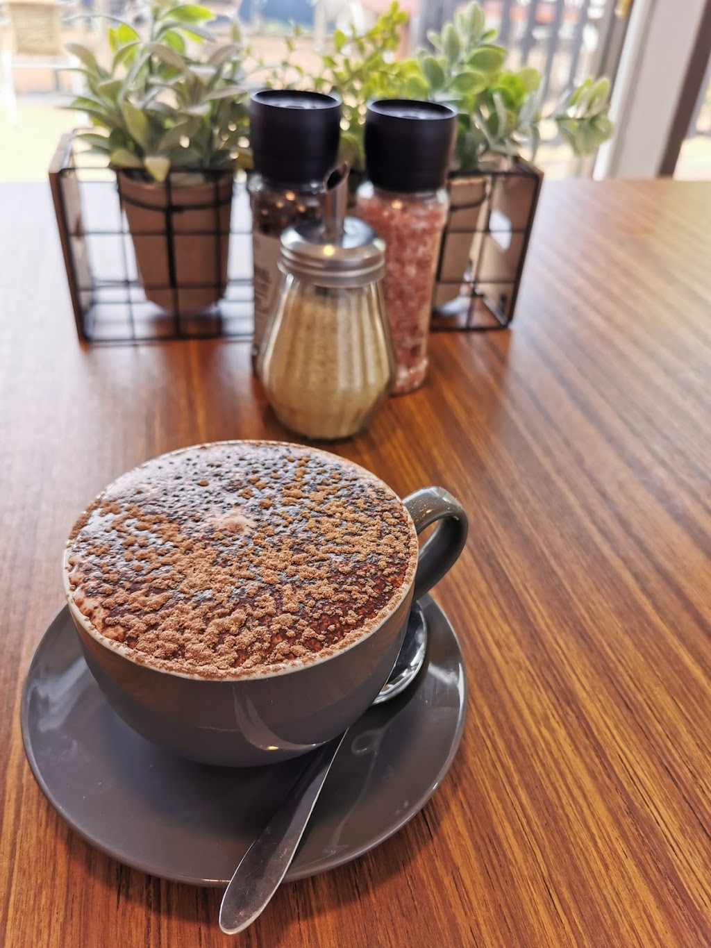 Vibe coffee house | cafe | 36 High St, Wauchope NSW 2446, Australia | 0265852807 OR +61 2 6585 2807