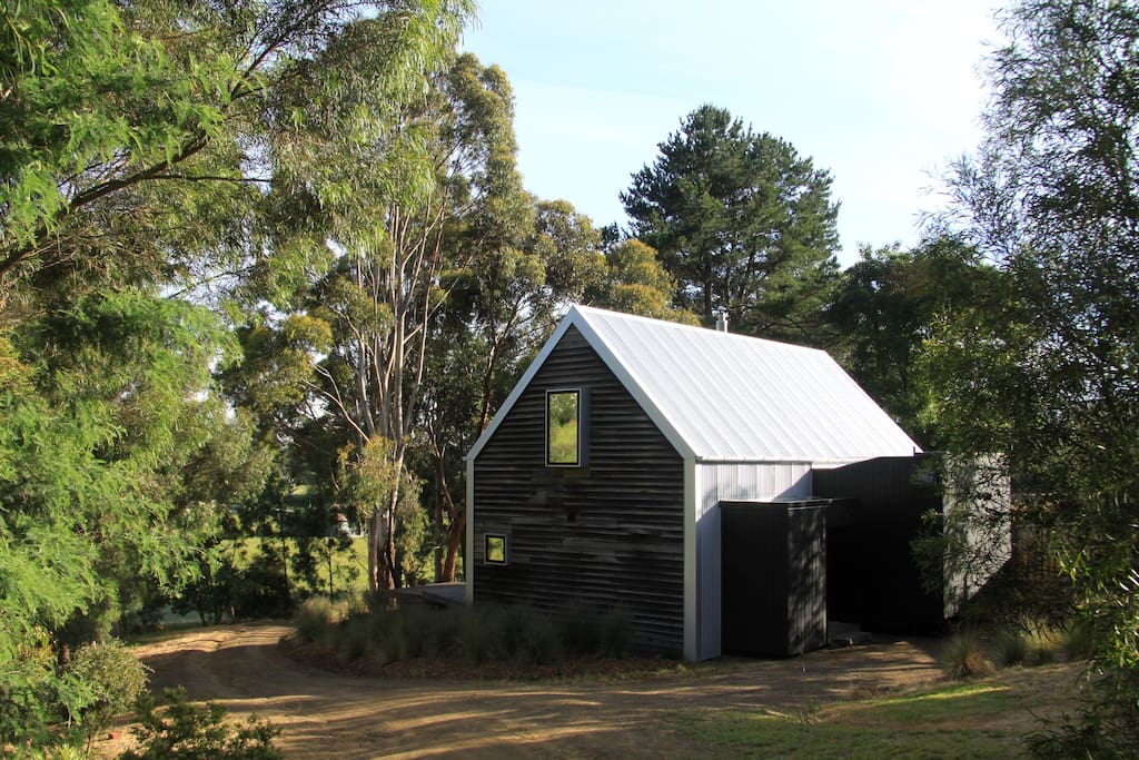 BIG.SHED.HOUSE | 105 Glen Huon Rd, Huonville TAS 7109, Australia | Phone: 0450 798 290