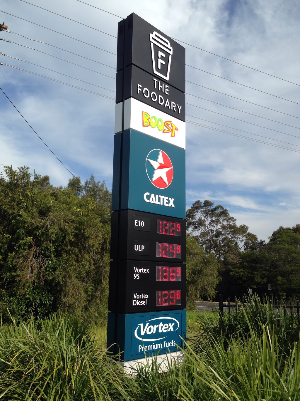 The Foodary Caltex Bomaderry | gas station | 341 Princes Hwy, Bomaderry NSW 2541, Australia | 0244216438 OR +61 2 4421 6438
