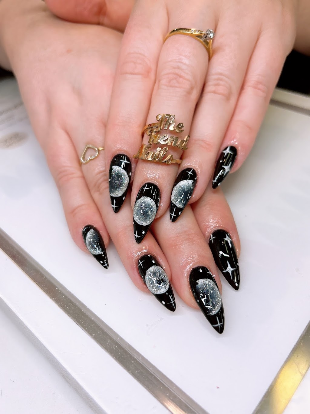 The Trend Nails and Beauty | 10 Trafalgar St, Highland Park QLD 4211, Australia | Phone: 0451 989 448