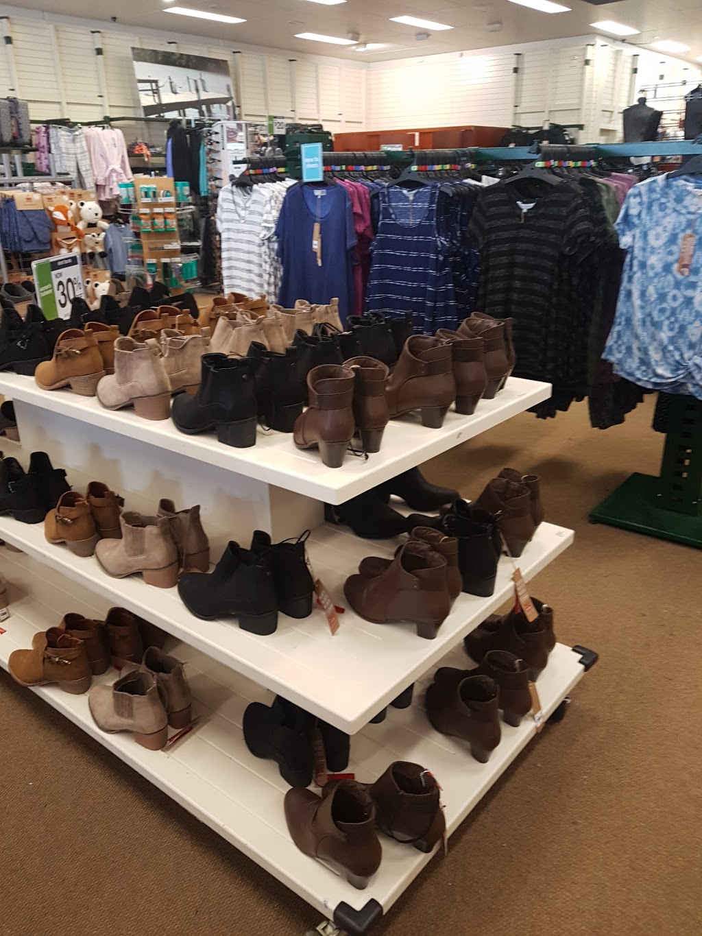 Rivers Australia | clothing store | Thompson Parkway Shopping Center, 2/1035 S Gippsland Hwy, Cranbourne North VIC 3977, Australia | 0359960327 OR +61 3 5996 0327