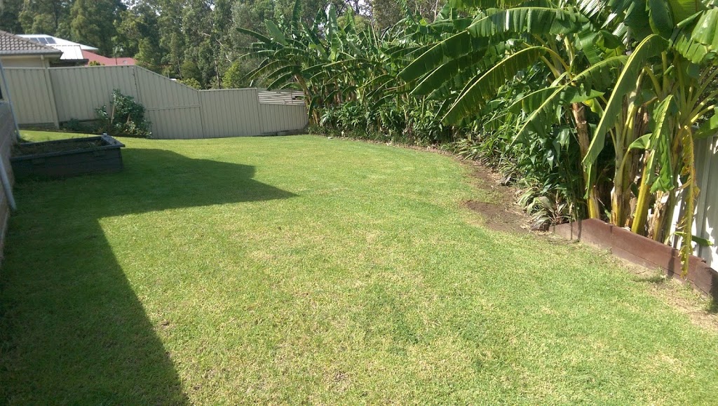 Urban Lawn Care Services | 54 Dangerfield Dr, Elermore Vale NSW 2287, Australia | Phone: 0402 174 585