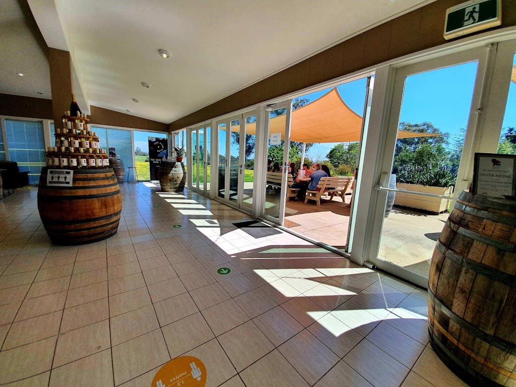 Eden Road Wines | tourist attraction | 3182 Barton Hwy, Murrumbateman NSW 2582, Australia | 0466226808 OR +61 466 226 808