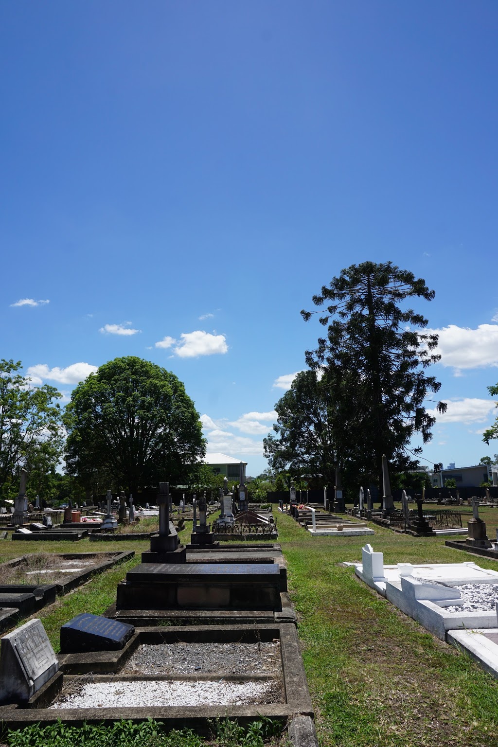 Sherwood Cemetery | 533 Sherwood Rd, Sherwood QLD 4075, Australia