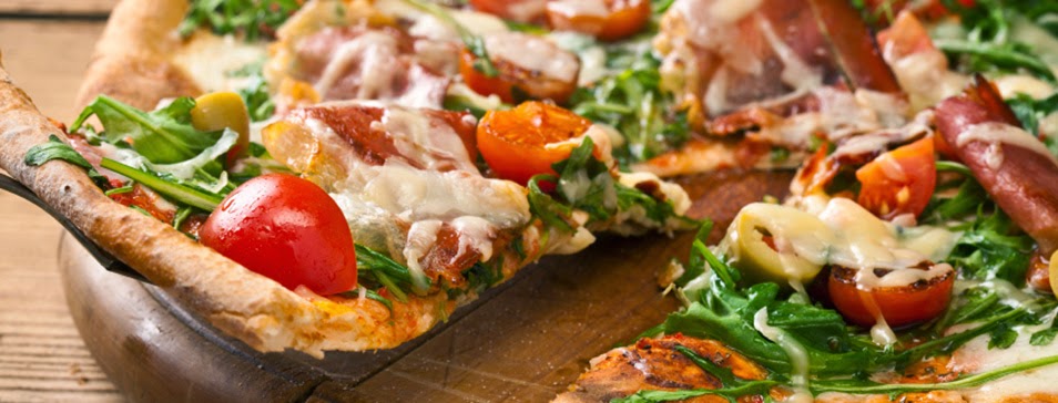 Crusty Pizza | restaurant | 112 Hemmings St, Dandenong VIC 3175, Australia | 0397949597 OR +61 3 9794 9597