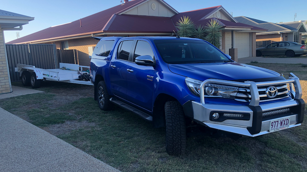 Cuzzys Towing |  | 112 Windmill Rd, Chinchilla QLD 4413, Australia | 0415514486 OR +61 415 514 486