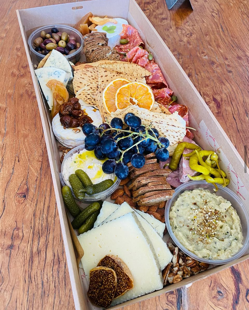 winespeake cellar + deli anglesea | 141 Great Ocean Rd, Anglesea VIC 3230, Australia | Phone: 0480 717 874