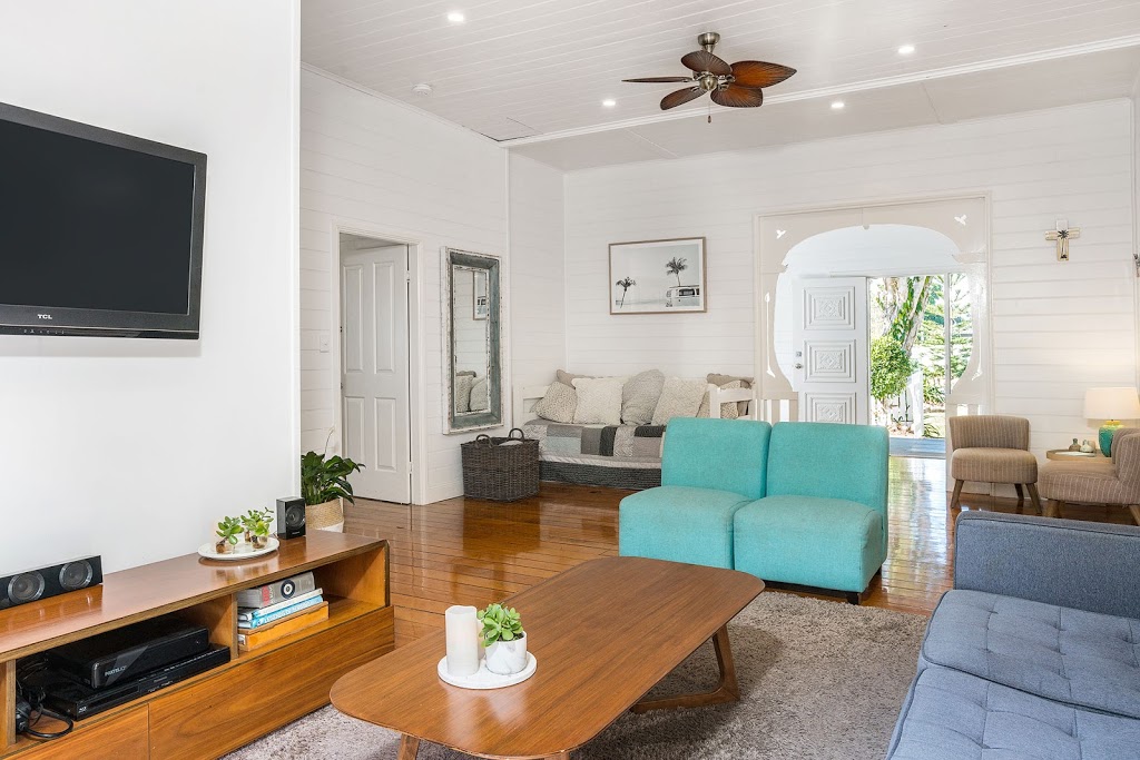 A PERFECT STAY - Aaloka Bay | 7 Milton St, Byron Bay NSW 2481, Australia | Phone: 1300 588 277