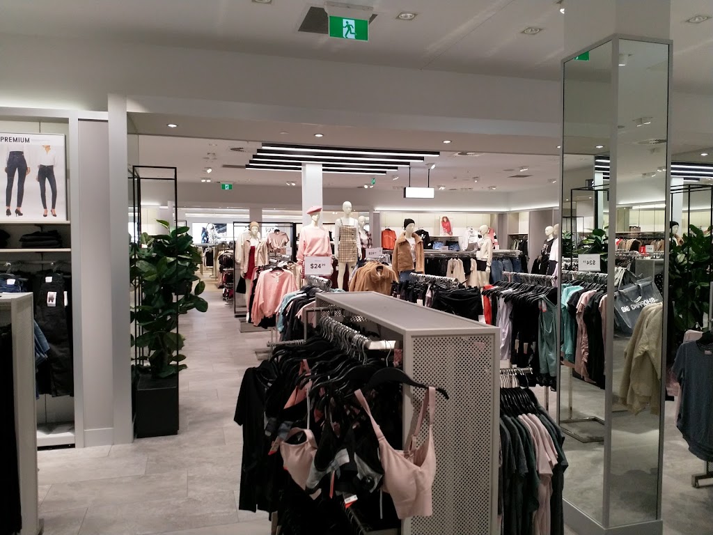 H&M | clothing store | 2/50 Murray Rd, Preston VIC 3072, Australia | 1300401300 OR +61 1300 401 300