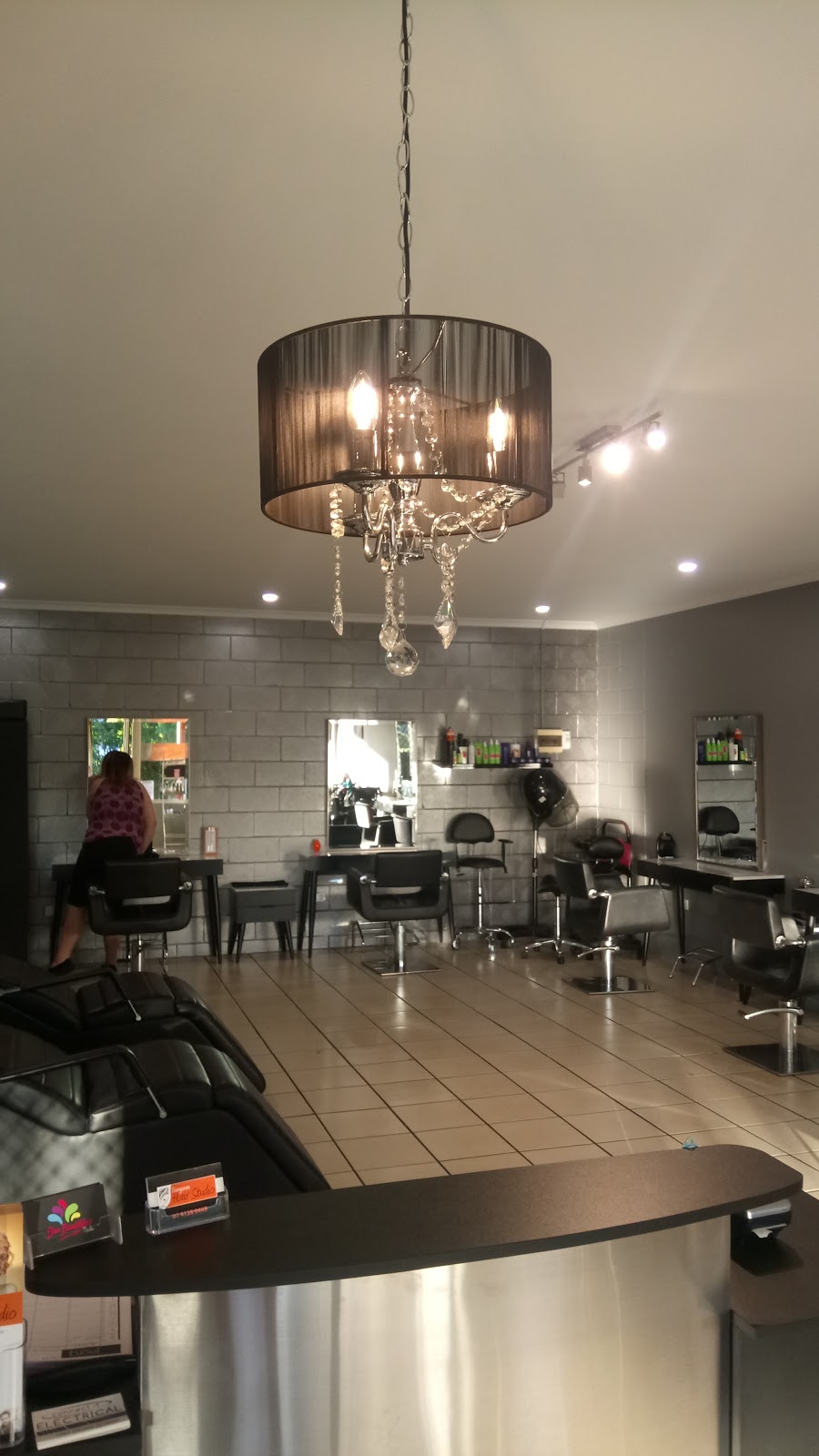 Toogoom Hair Studio | hair care | 3/6 Jeppesen Rd, Toogoom QLD 4655, Australia | 0741280449 OR +61 7 4128 0449