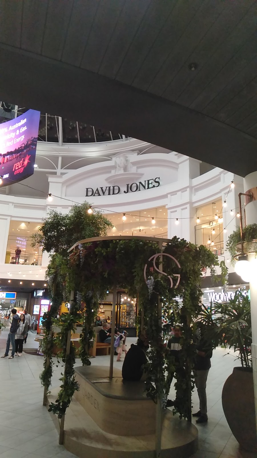 David Jones Glen Waverley | department store | Centro The Glen 235 Springvale Rd &, High St Rd, Glen Waverley VIC 3150, Australia | 0395182999 OR +61 3 9518 2999