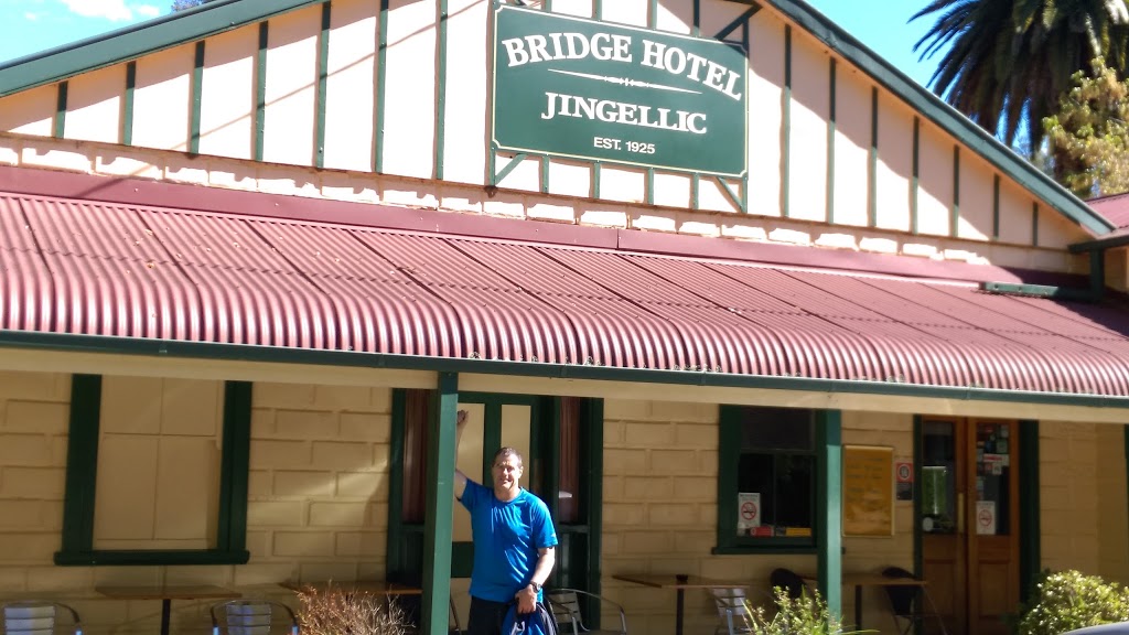 Bridge Hotel | 3149 River Rd, Jingellic NSW 2642, Australia | Phone: (02) 6037 1290