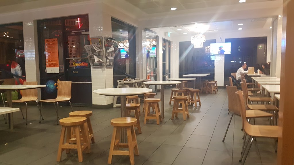 McDonalds Indooroopilly | cafe | 78-80 Coonan St, Indooroopilly QLD 4068, Australia | 0738784392 OR +61 7 3878 4392