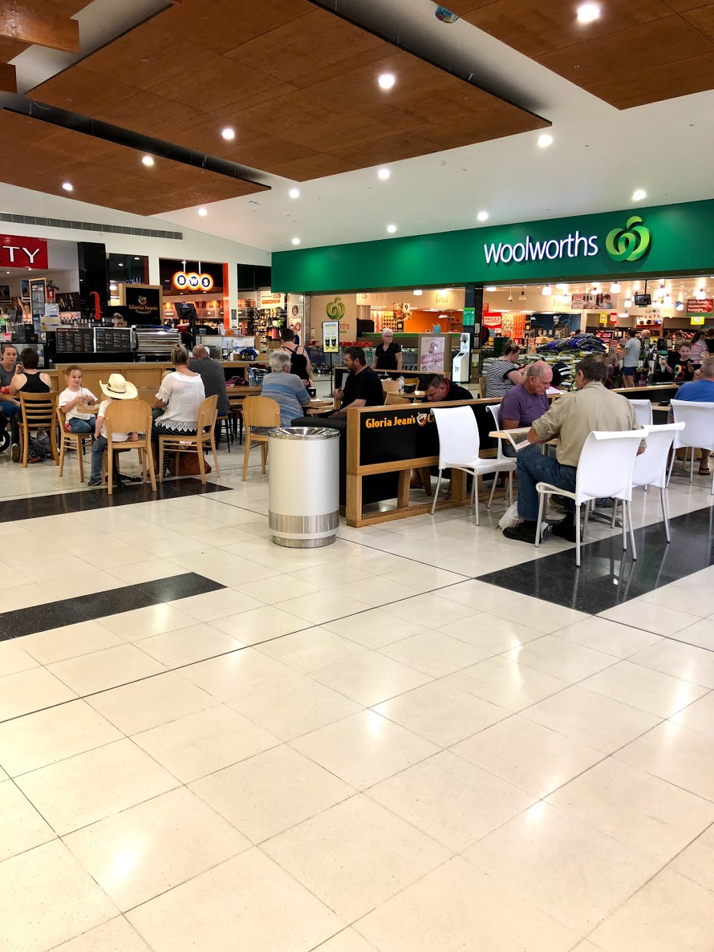 Central Highlands Marketplace | 2-10 Codenwarra Rd, Emerald QLD 4720, Australia | Phone: (07) 4982 3547
