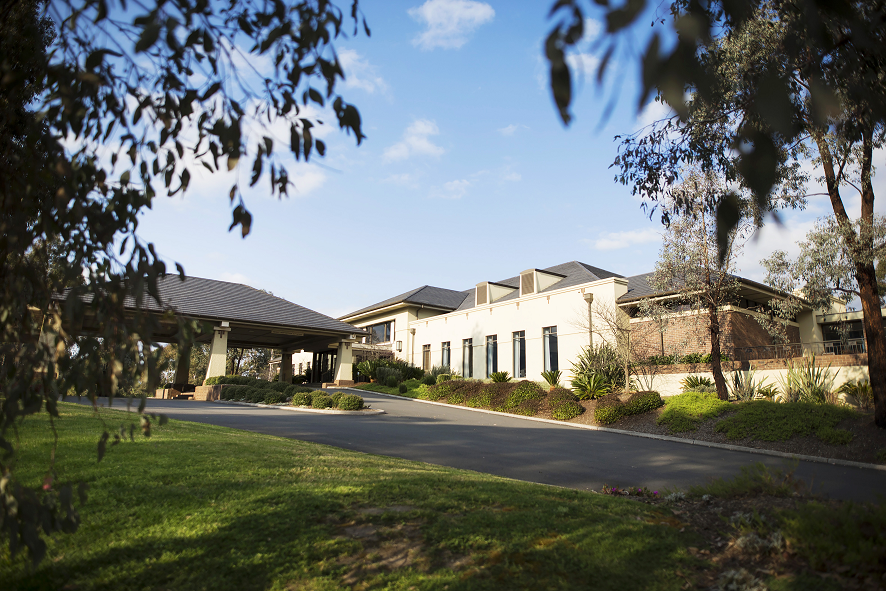Yarra Valley Lodge | lodging | 2 Heritage Ave, Chirnside Park VIC 3116, Australia | 0397603333 OR +61 3 9760 3333