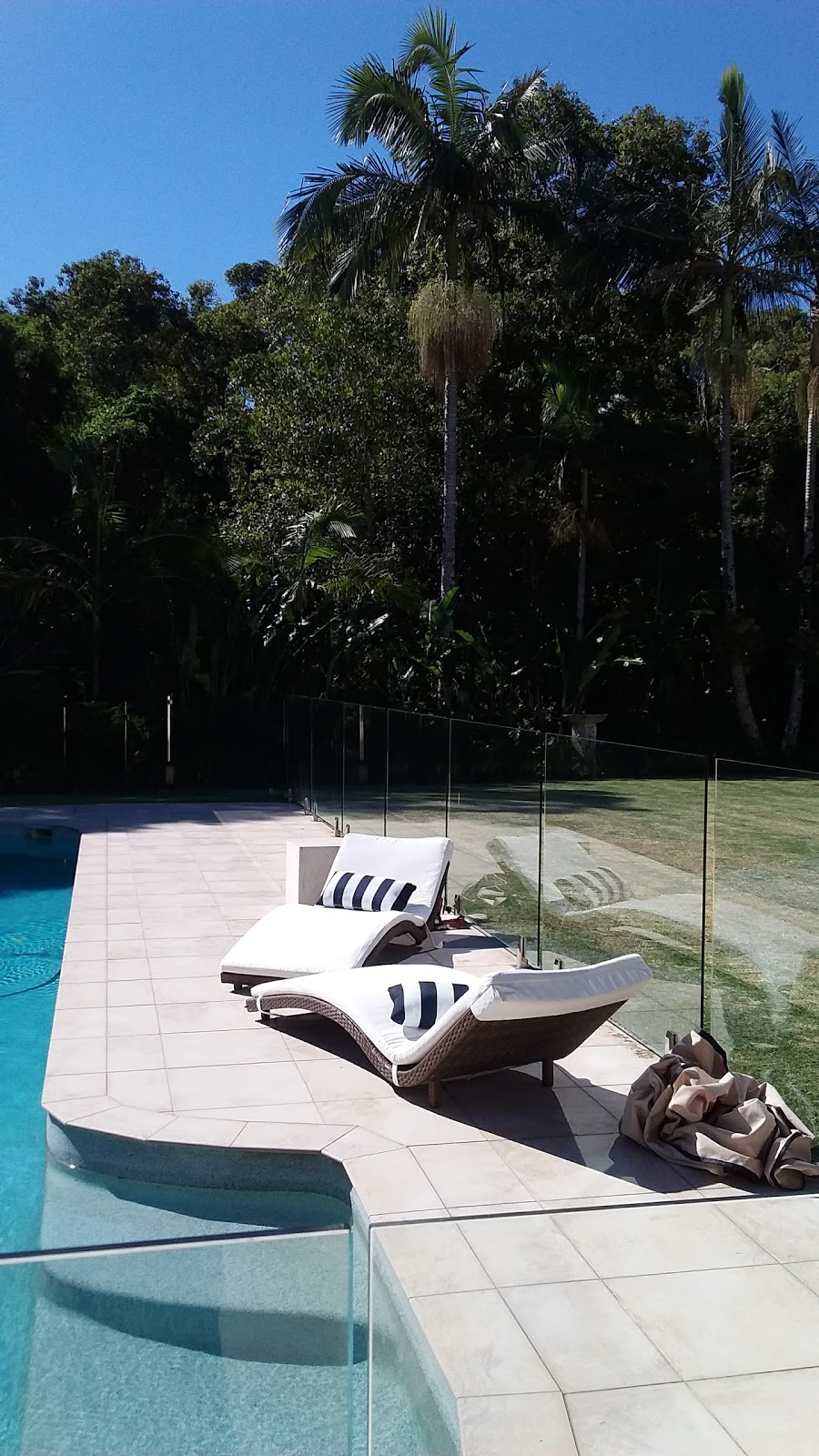 Noosa Habitat B&B | 14 Habitat Pl, Noosa Heads QLD 4567, Australia | Phone: (07) 5447 3304