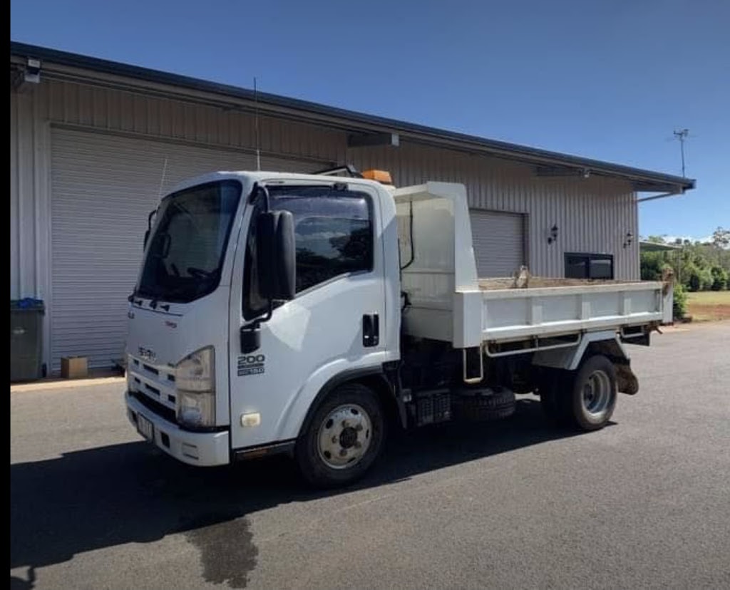 Platypus Hire | 6 Lawson St, Tolga QLD 4882, Australia | Phone: 0429 623 424