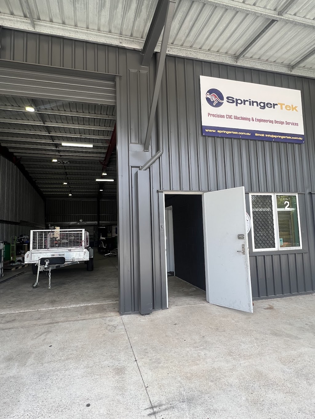 SpringerTek | 2 Spine St, Sumner QLD 4074, Australia | Phone: (07) 3061 5216