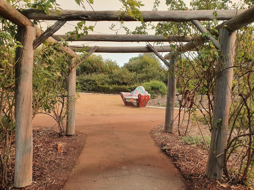Mick French Community Garden | park | 38 McLarty St, Dwellingup WA 6213, Australia