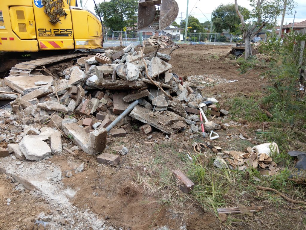 Demo Connect Pty Ltd - Residential, Industrial Demolition Contra | moving company | 9 Cullen Pl, Smithfield NSW 2164, Australia | 0477772200 OR +61 477 772 200