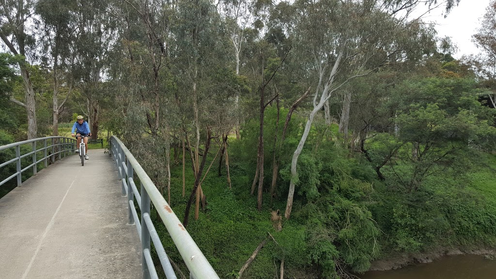 Eaglemont Dirt Jumps | park | Ivanhoe VIC 3079, Australia