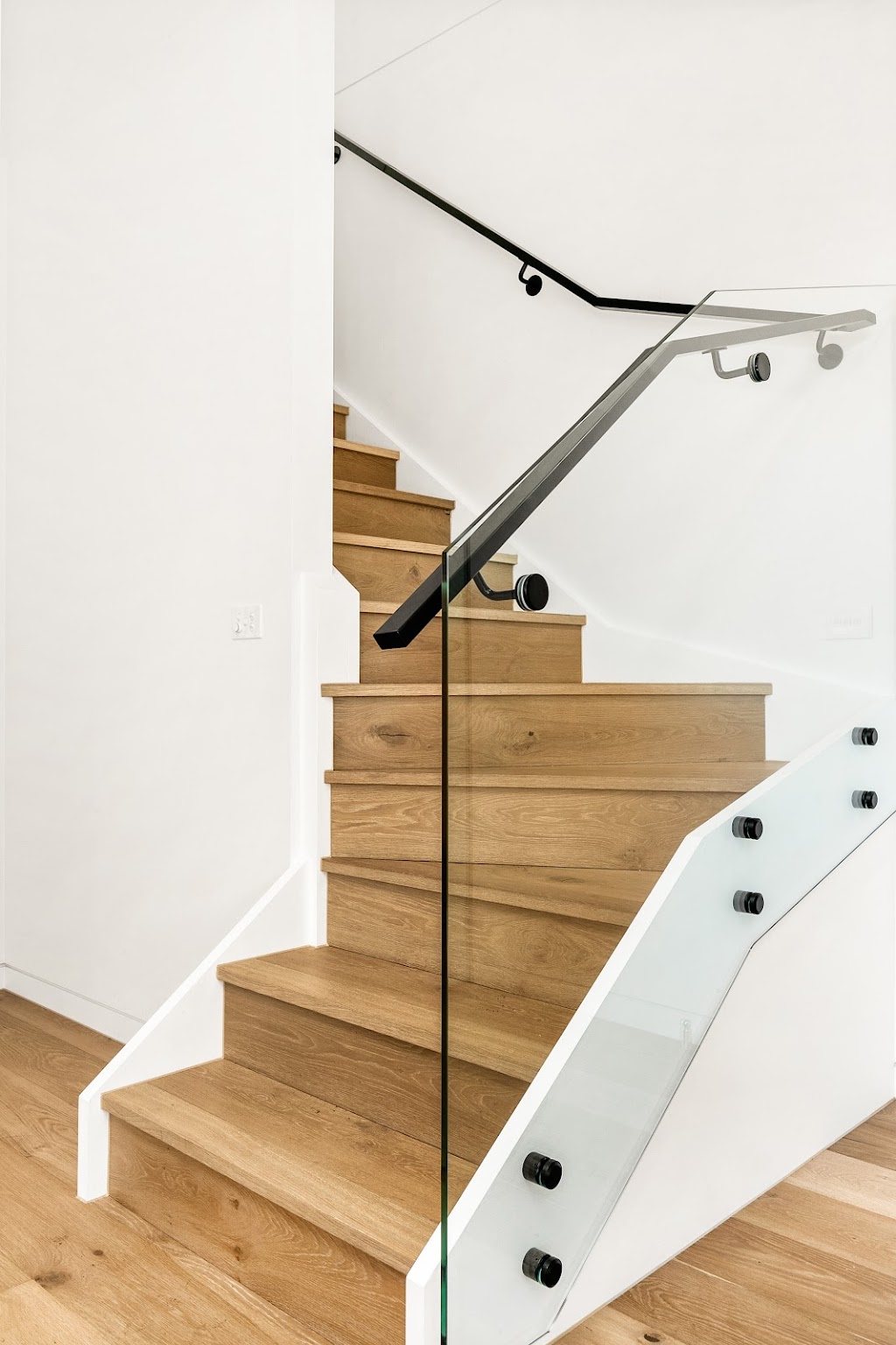 MC Custom Builds Pty Ltd | 25 Wright Rd, Garfield North VIC 3814, Australia | Phone: 0400 144 259