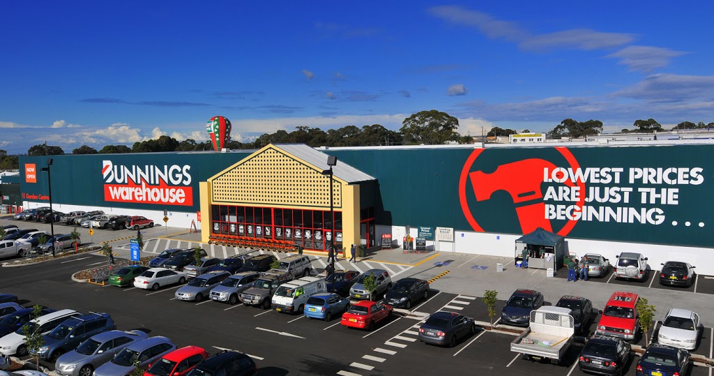 Bunnings Kingsgrove | hardware store | Cnr Kingsgrove Rd &, Richland St, Kingsgrove NSW 2208, Australia | 0285147500 OR +61 2 8514 7500