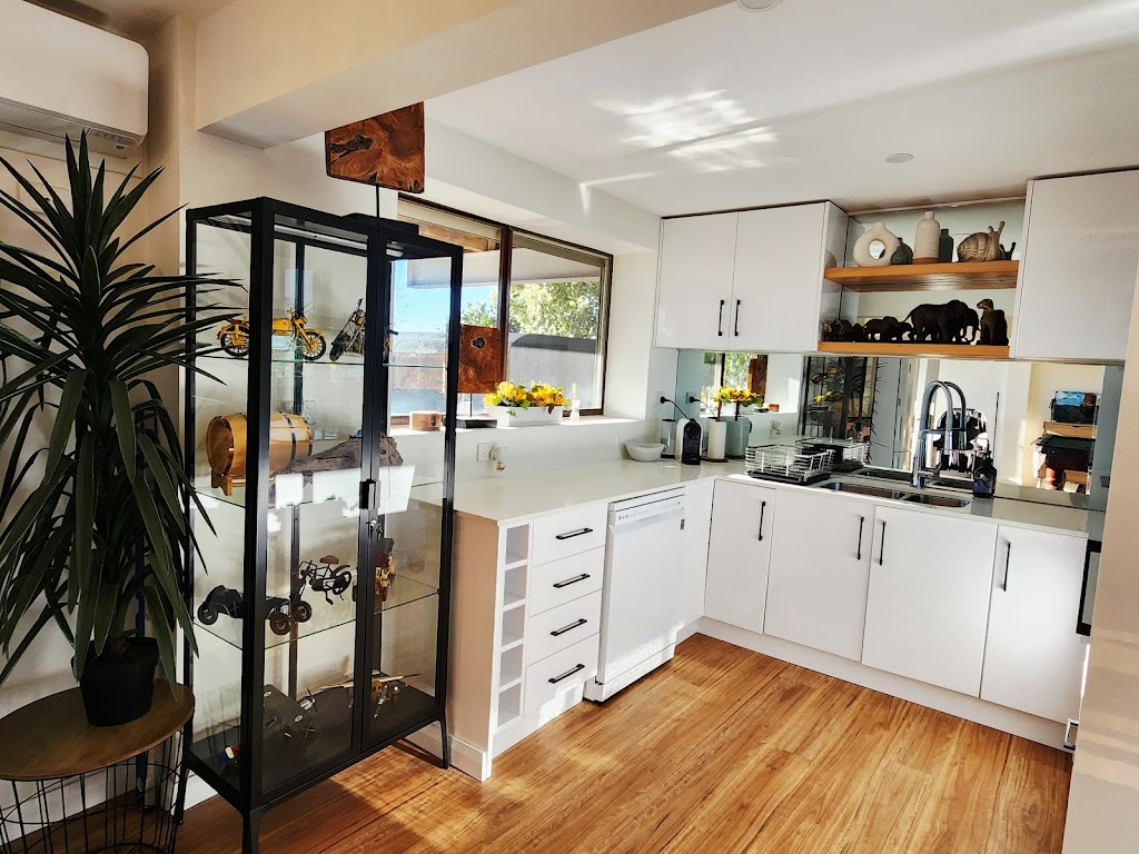 Panorama Spa Retreat in Blue Mountains | 14 Panorama Cres, Wentworth Falls NSW 2782, Australia | Phone: 0412 541 620