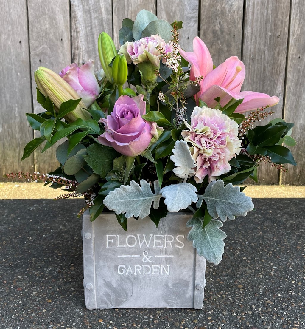 Maitland City Florist | 11 Church St, Maitland NSW 2320, Australia | Phone: (02) 4934 5144